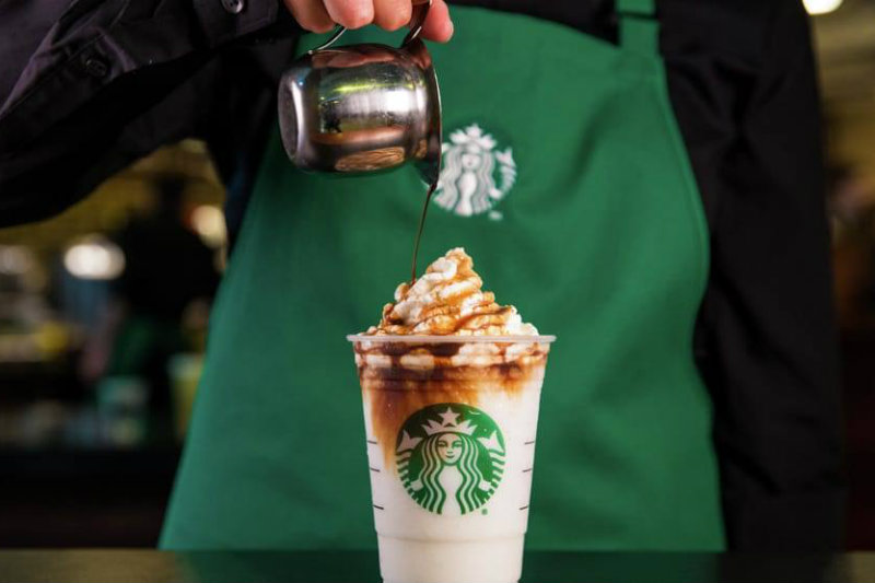 Starbucks: caffè con bitcoin, ma anche no