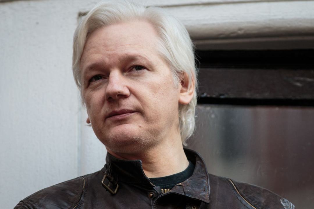 Julian Assange bitcoin russi