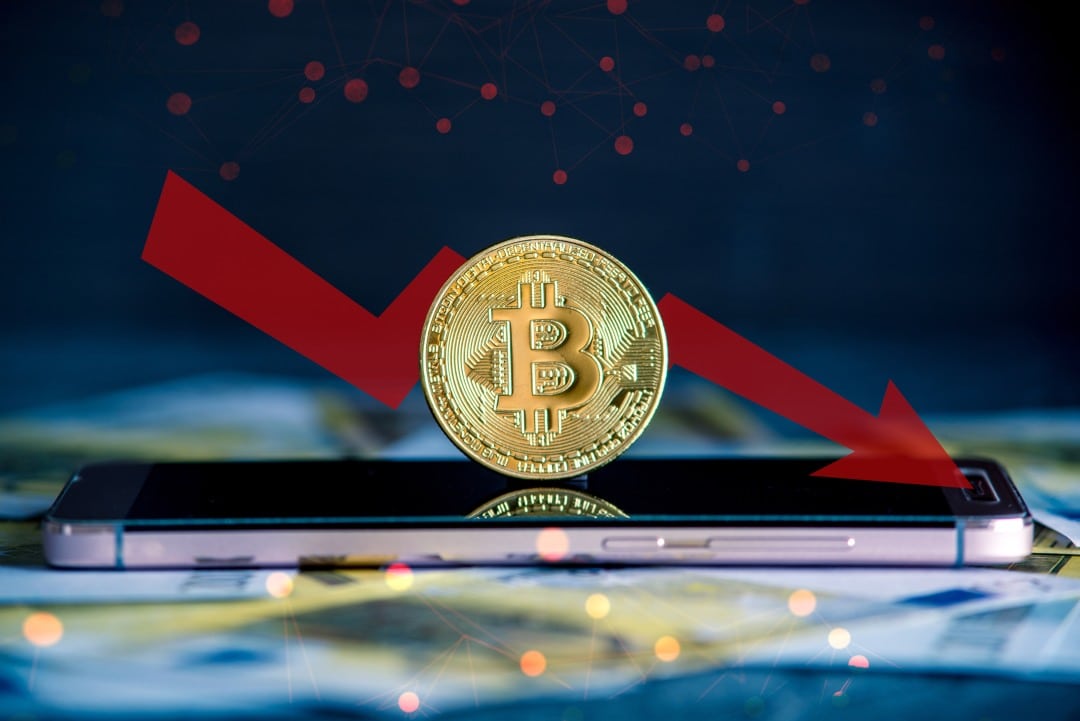 Crollo del prezzo di bitcoin, al test degli 8.000 dollari