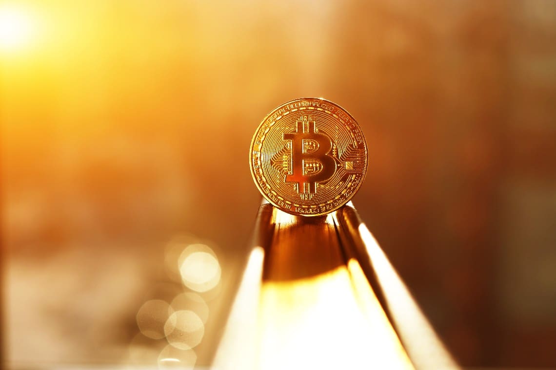 Oltre i 51.000 dollari: perché bitcoin sta salendo?