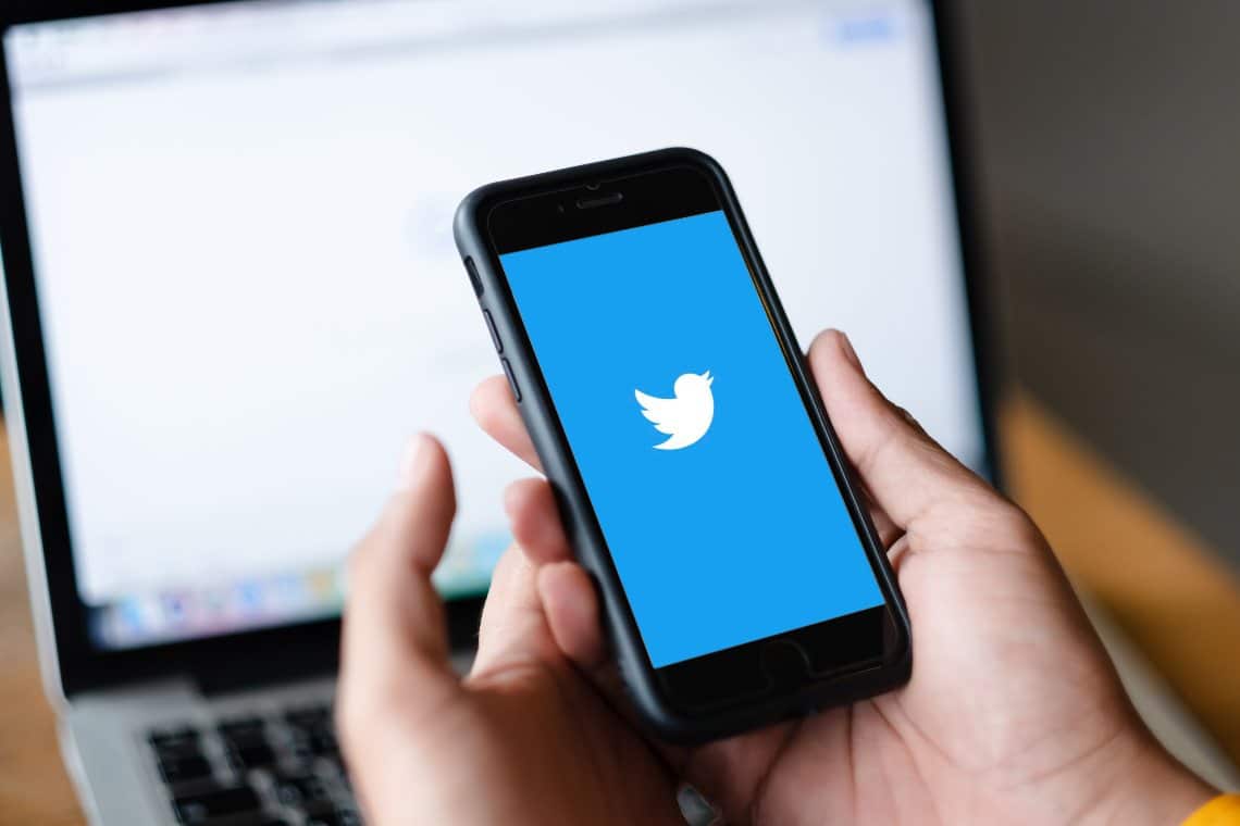 Twitter sospende diversi account crypto