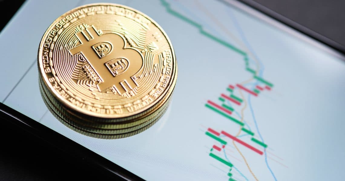 Bitcoin torna a quota $55k: Analisi dei prezzi di BTC, Ethereum e Chainlink