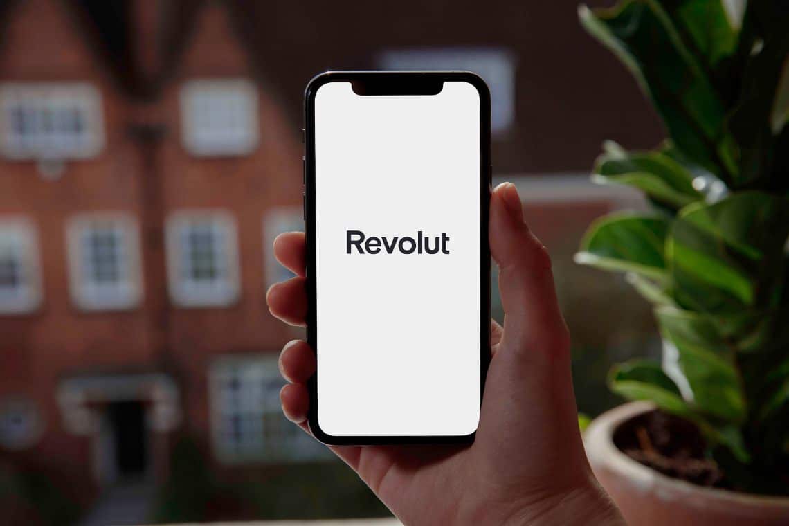 Revolut  gold card