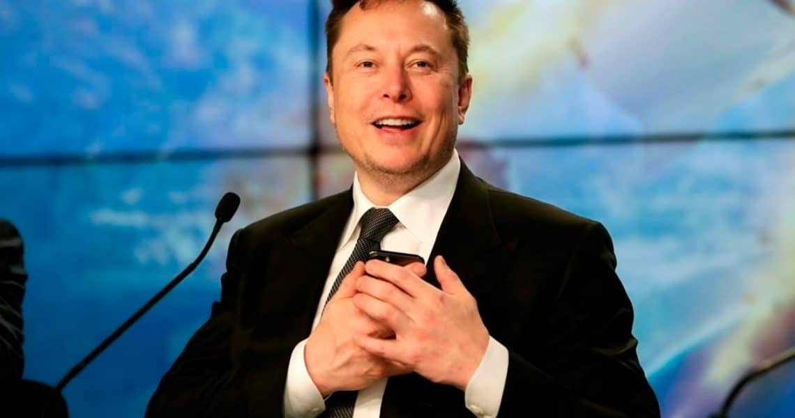 Elon Musk e i suoi tweet: da Dogecoin alla frecciatina a Joe Biden