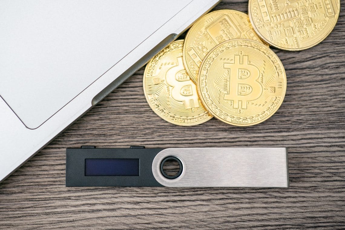 Bitcoin cold wallet usb forex swap rates strategy