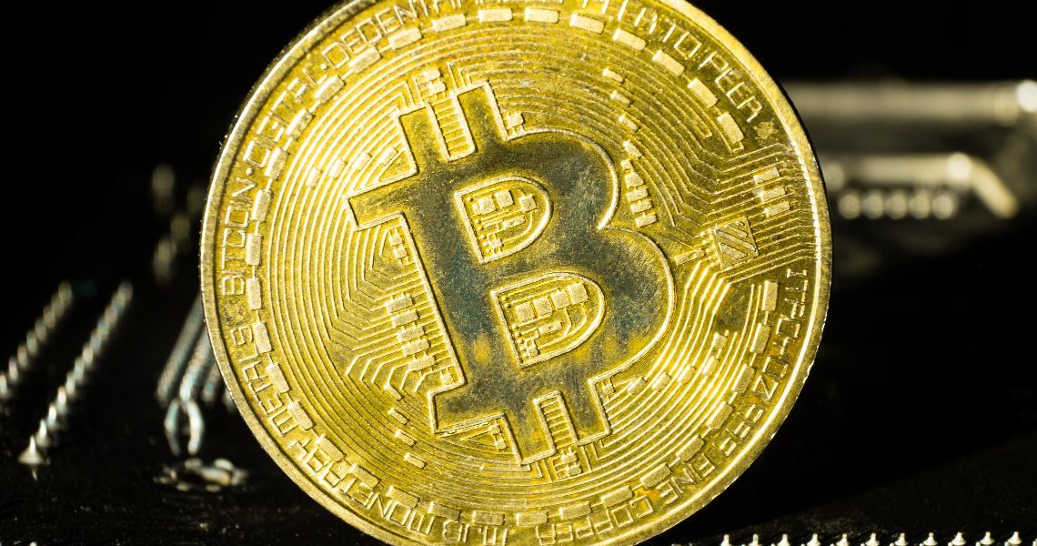 Bitcoin: oggi il 13° anniversario del Genesis Block