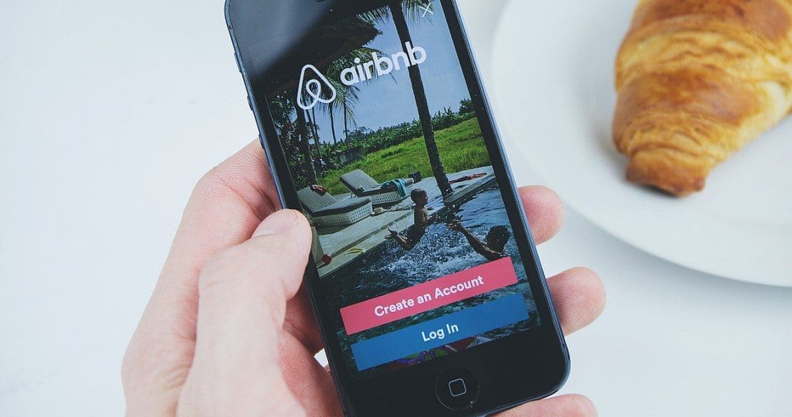Airbnb: la piattaforma di house-sharing adotterà pagamenti in criptovalute