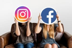 chiusura Instagram Facebook