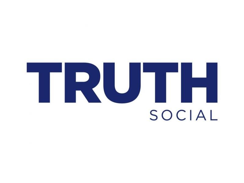 Truth Social, lanciato il nuovo social network di Donald Trump
