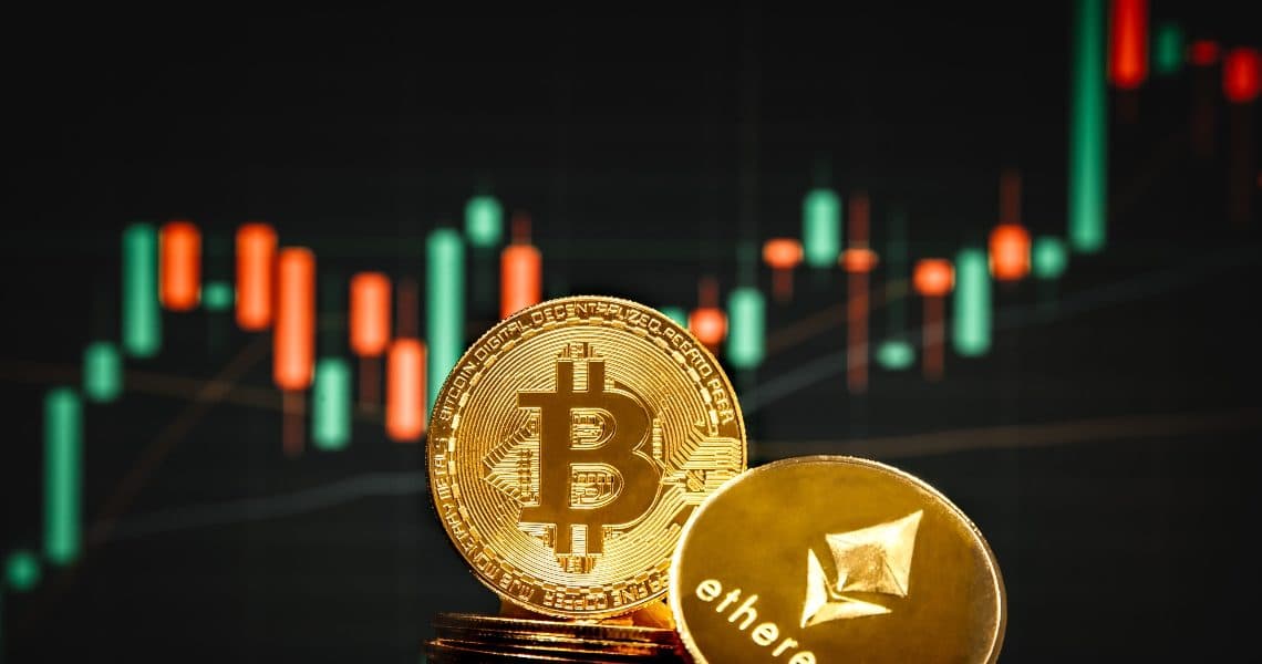 Analisi dei prezzi di Bitcoin (30k), Ethereum (1.9k) e Solana