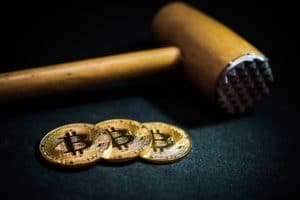 Bitcoin perde più del 70%