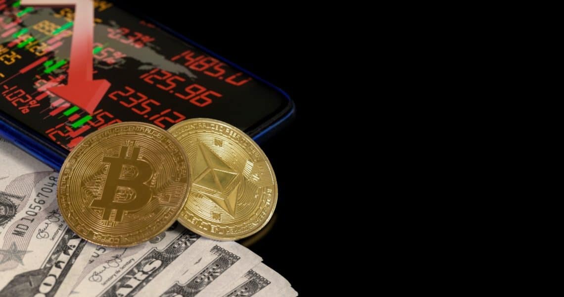 Il prezzo di Bitcoin ha perso il 16% del suo valore lunedì
