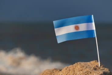 Argentina: aumentano scambi con le stablecoin a causa del crollo del peso