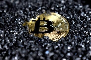 Il prezzo del Bitcoin potrebbe scendere a $12.000