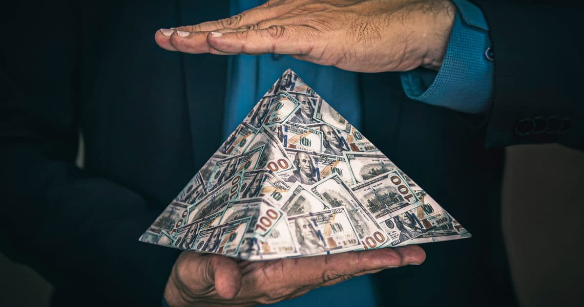 California: prese di mira 11 aziende crypto come schemi Ponzi e Piramidali