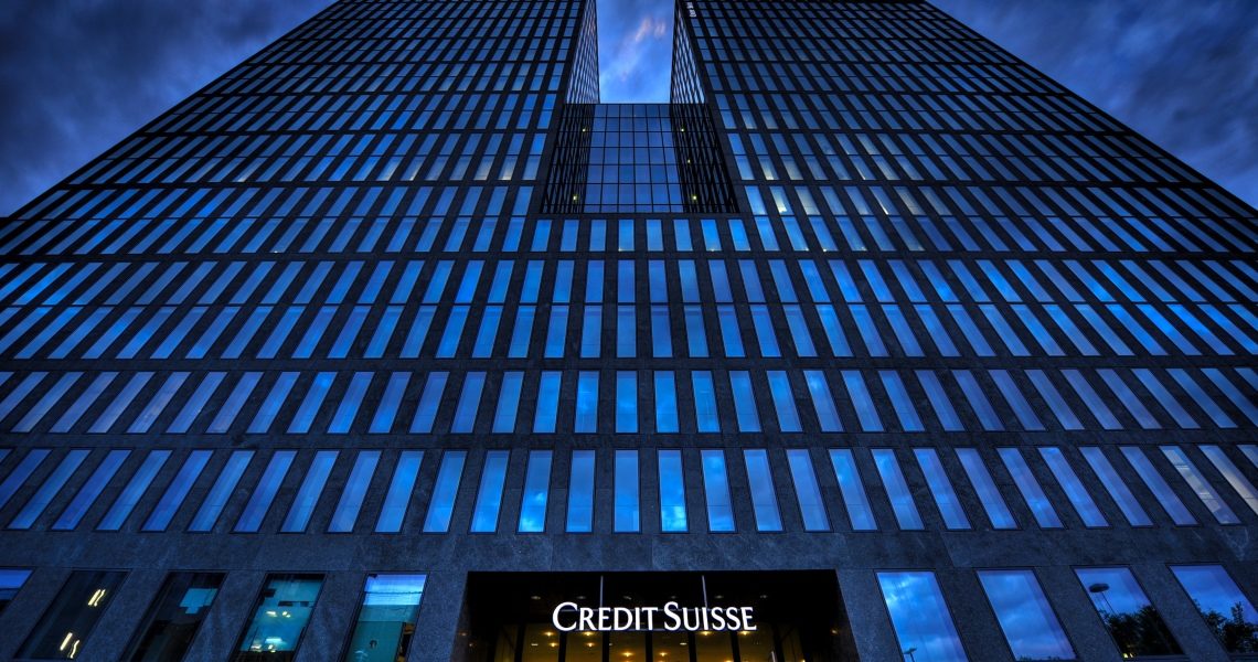 Credit Suisse: le news sul licenziamento di 9000 dipendenti e le azioni in Borsa