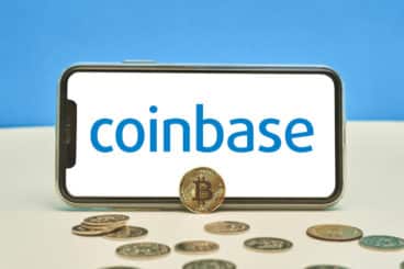 Nel mercato dei future Coinbase aggiunge alla sua lista Ripple e Litecoin