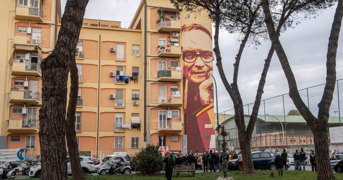 L’AS Roma crea un murales in onore di Ennio Morricone grazie ai Fan Token di Socios