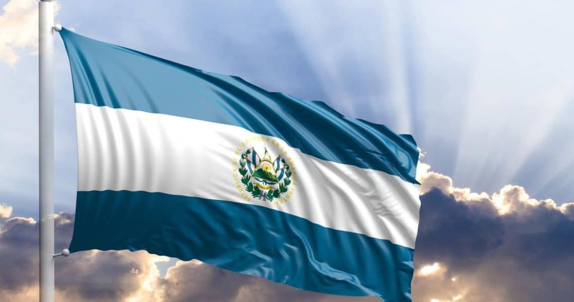 El Salvador, arriva la legge sui titoli