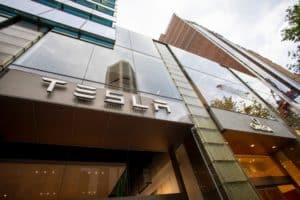 Tesla: andamento e futuro