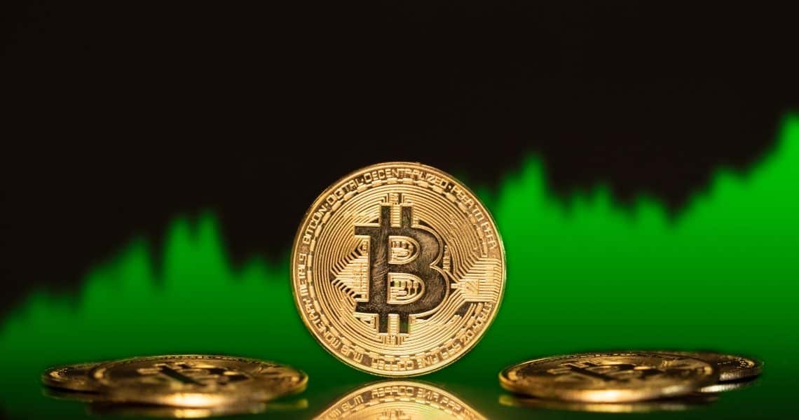 Il prezzo di Bitcoin torna a 28.000 USD