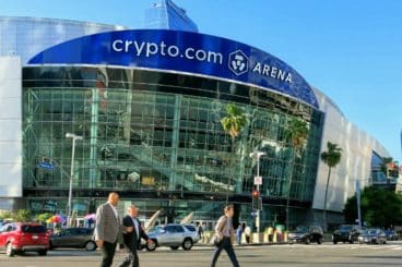 L’arena Crypto.com non cambierà nome, ma l’exchange smetterà di operare negli Stati Uniti