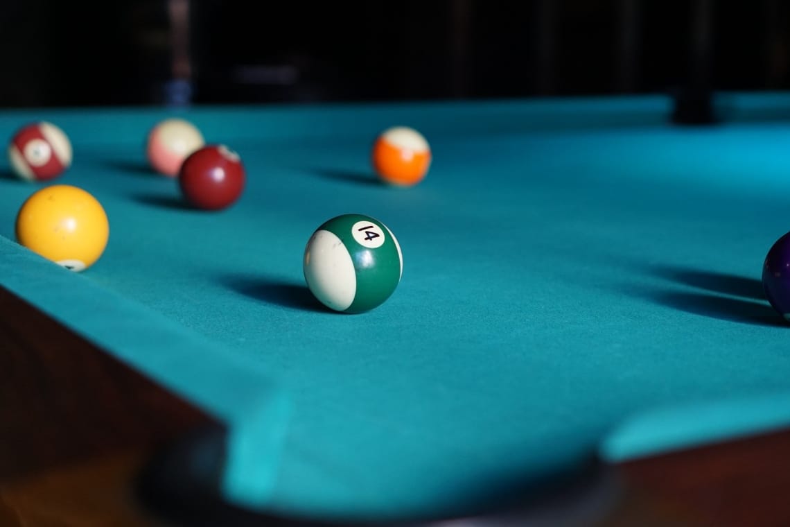 Pool 8, Games