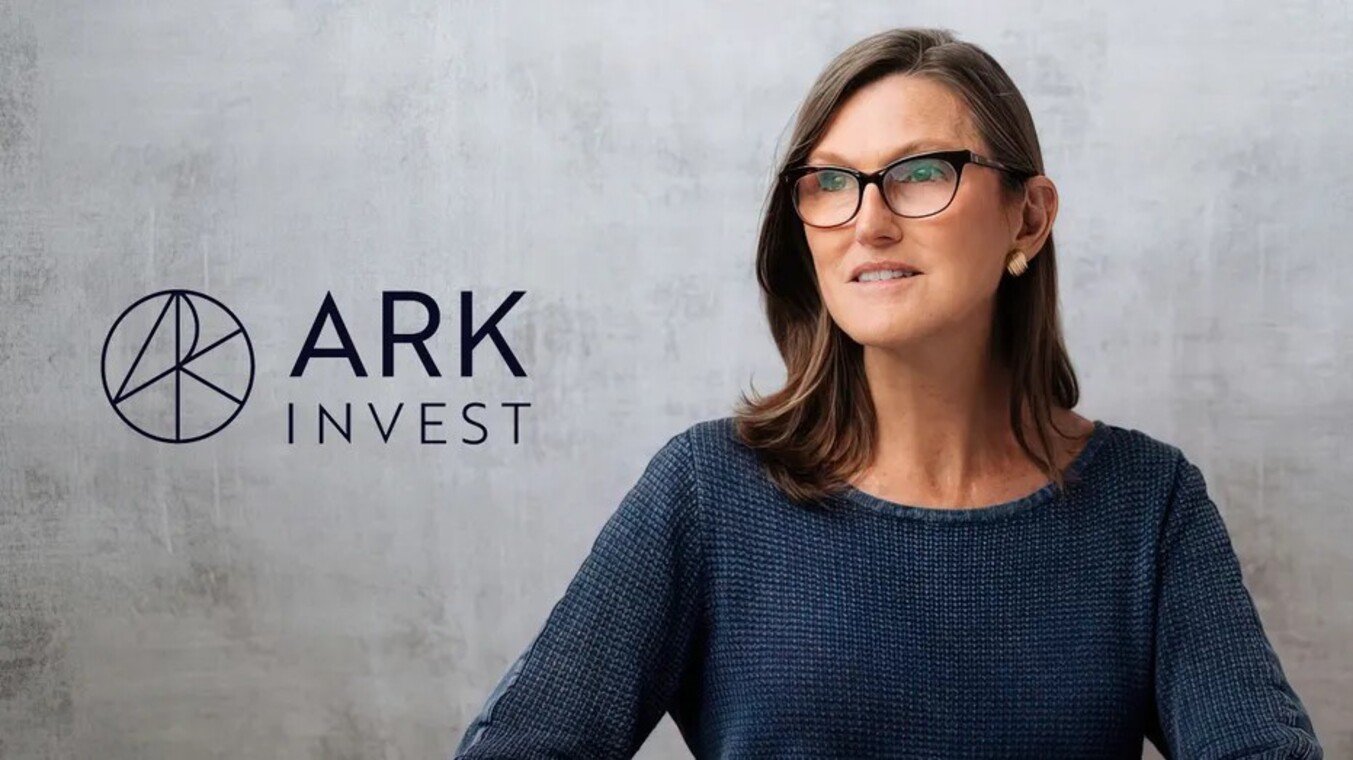 Cathie Wood scommette su Ethereum: addio a Coinbase e Roblox