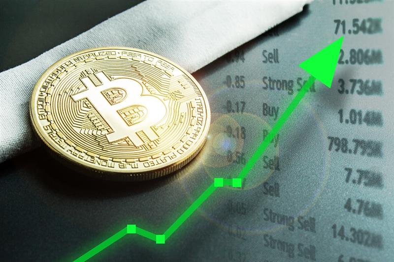 Previsioni crypto esplosive: BTC, Bitcoin Cash e OKB pronti al boom?