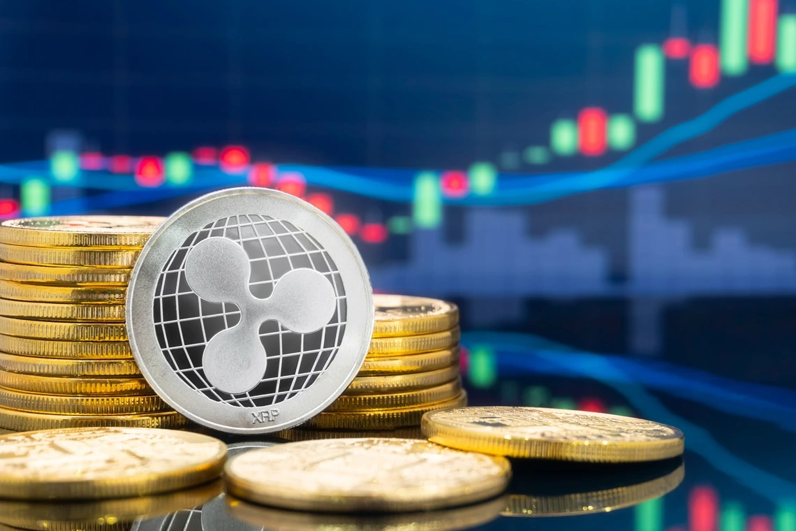 Previsione del prezzo di XRP: la crypto balza a 2,25$ dopo il lancio degli ETF di Franklin Templeton e Grayscale